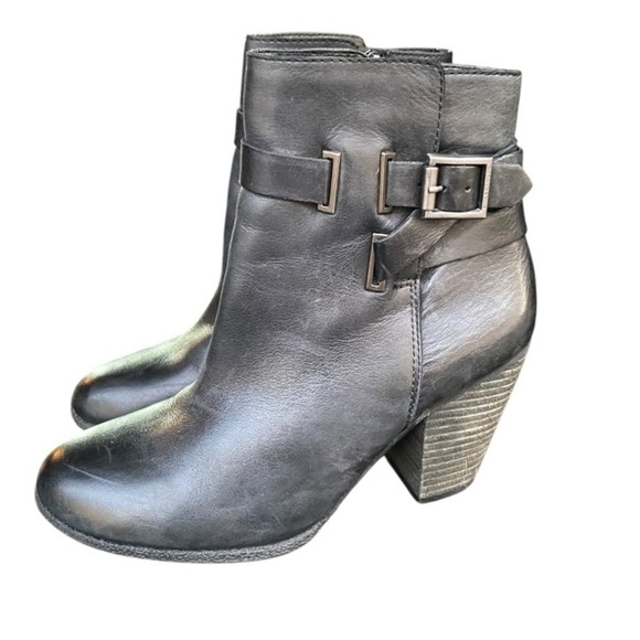 VINCE CAMUTO HARRIET LEATHER ANKLE BOOTS I Size: 8M - Picture 1 of 6